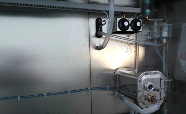 恒溫恒濕試驗箱各種加濕方式優缺點比較