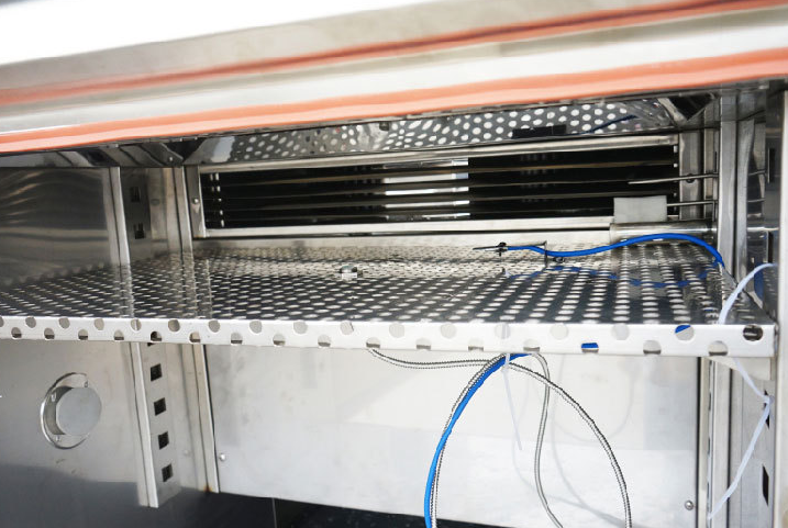 氙燈老化箱內(nèi)部示意圖