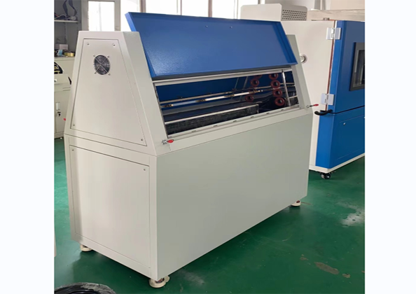 紫外燈老化試驗(yàn)箱會(huì)受到哪些環(huán)境危害?