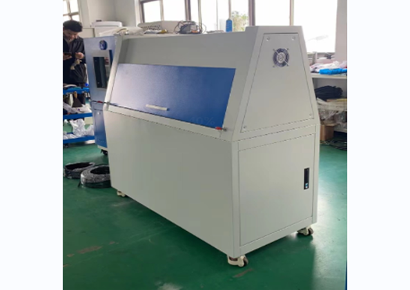 紫外線老化試驗箱如何更換紫外燈管？