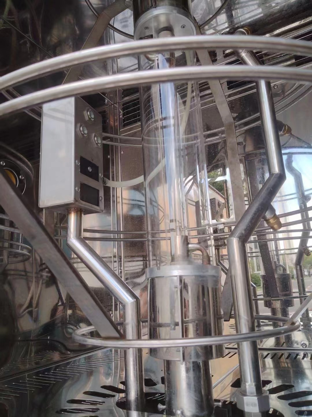 氙燈老化箱燈管示意圖